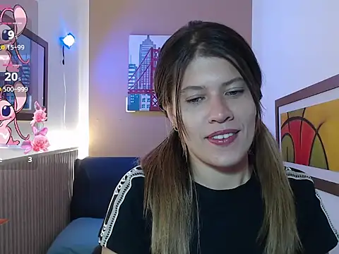 Moonna linnda online show from April 8, 1:45 pm