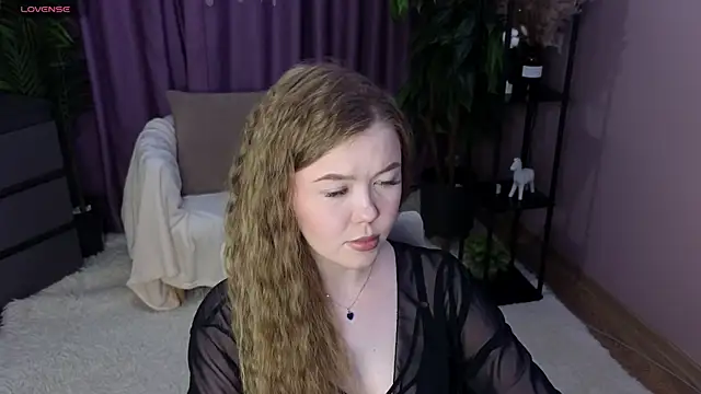 BlondeLina online show from April 26, 4:54 am