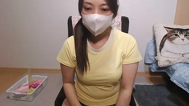 Snapshot of rin_rin072 chatting on June 10, 9:54 am rin rin072 online show from June 10, 9:54 am