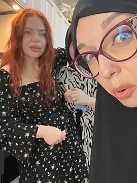 RedheadQueen  online show from April 19, 6:10 pm