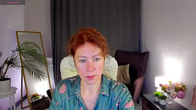 LeticiaRomano online show from March 25, 4:01 am