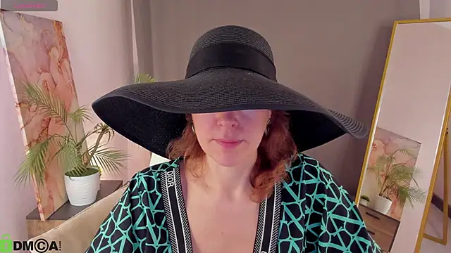 LeticiaRomano online show from April 10, 3:46 am