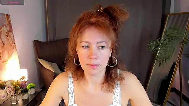 LeticiaRomano online show from March 27, 3:48 am