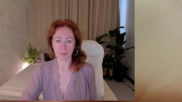 LeticiaRomano online show from May 29, 4:18 am