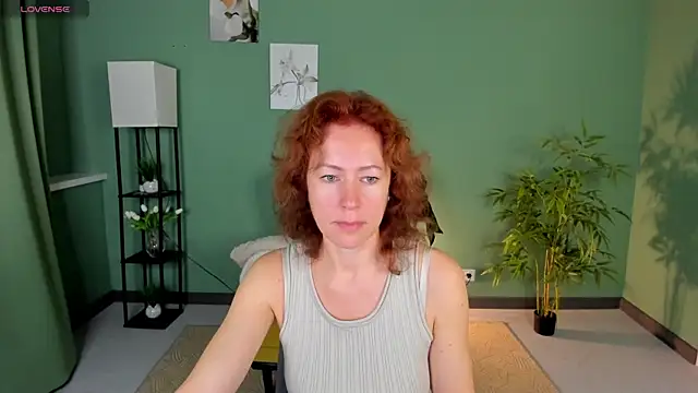 LeticiaRomano online show from June 19, 4:07 am