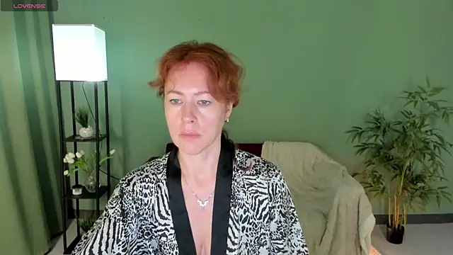 LeticiaRomano online show from July 7, 6:47 am