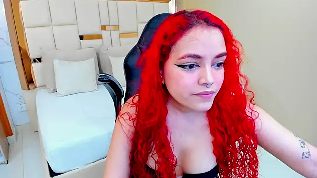 luna veega online show from July 24, 4:36 pm