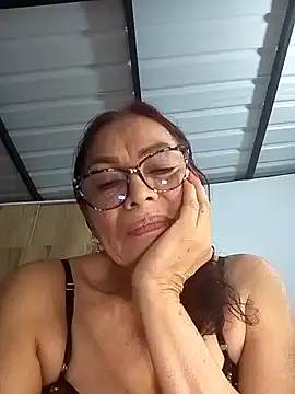 HOT LATINA20 online show from June 11, 2:53 am