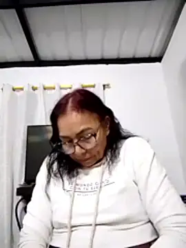 HOT LATINA20 online show from March 28, 2:12 am