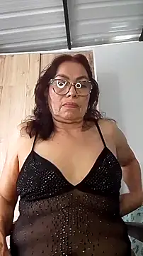 HOT LATINA20 online show from May 27, 6:15 pm