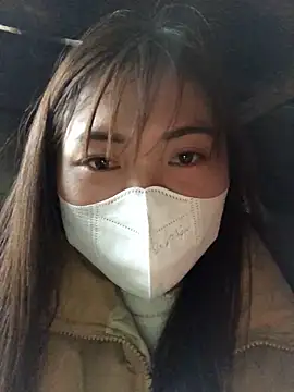 Snapshot of Akira-baby chatting on March 18, 1:09 am Akira-baby online show from March 18, 1:09 am