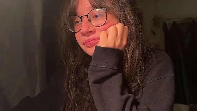 nyxo  online show from March 25, 10:19 pm