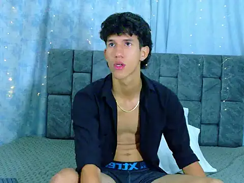 Thiago salazar online show from March 13, 1:05 pm