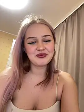 keeeessyyy online show from April 3, 3:40 pm