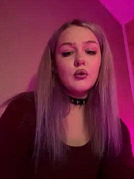 keeeessyyy online show from March 14, 9:32 pm