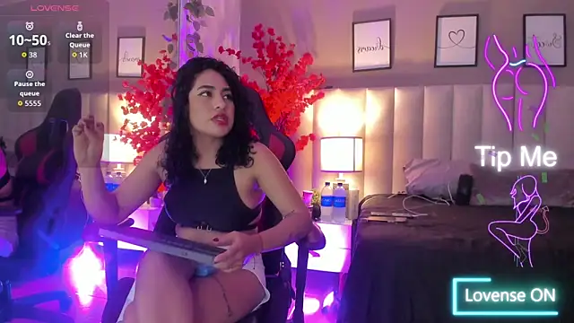 aniie rouse online show from June 6, 2:39 am