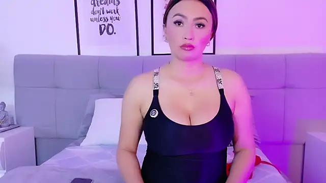Katalina Alvarezz online show from May 21, 7:44 pm