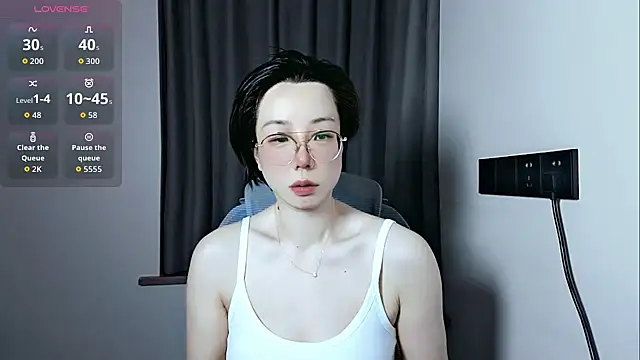 lin lin 520 520 online show from June 26, 4:24 pm