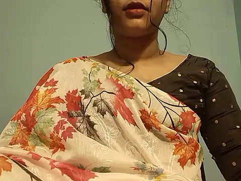 Emma 4433 online show from April 13, 4:44 pm