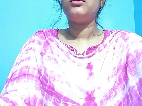 Emma 4433 online show from April 3, 5:52 pm