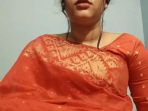 Emma 4433 online show from April 15, 5:28 pm