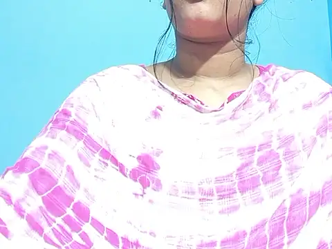 Emma 4433 online show from April 9, 5:30 pm