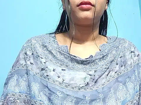 Emma 4433 online show from April 10, 4:14 pm