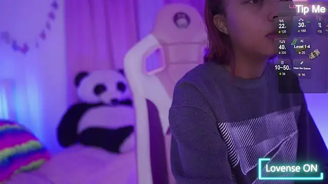 nahomy 2308 online show from April 16, 12:06 pm