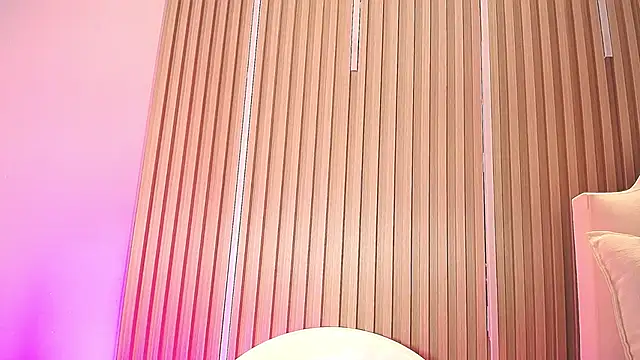 ZafiroCat online show from April 5, 5:36 am