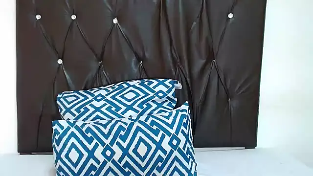 Thickleex22 online show from May 13, 7:15 am