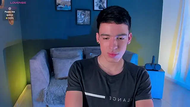 david osorio online show from April 22, 8:15 pm