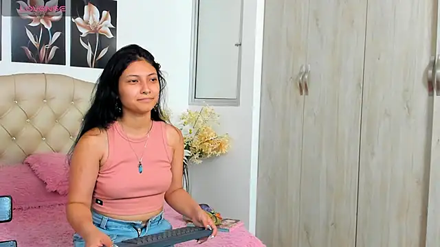 Snapshot of Tamar4_f00x chatting on June 21, 8:03 pm Tamar4 f00x online show from June 21, 8:03 pm