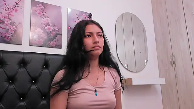Snapshot of Tamar4_f00x chatting on June 25, 2:42 am Tamar4 f00x online show from June 25, 2:42 am