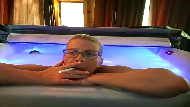 Snapshot of Stickywethoney chatting on May 22, 12:47 pm Stickywethoney online show from May 22, 12:47 pm