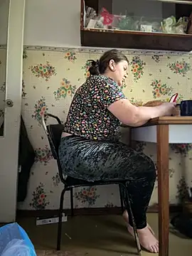 Nenssy555 online show from May 9, 11:57 am