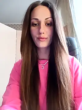 LunaCrystall online show from April 21, 3:18 pm