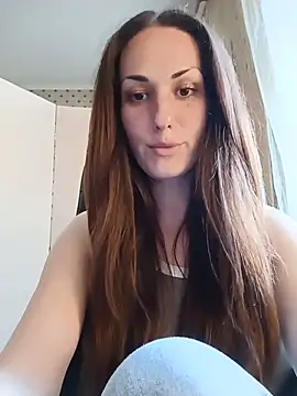 LunaCrystall online show from May 22, 3:43 pm