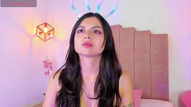 Zoee Kravitz online show from March 21, 9:08 pm