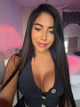 SaraValentina11 online show from May 26, 10:19 pm