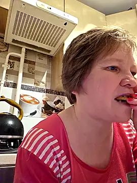  LOLA-LOLA  online show from March 28, 7:04 pm