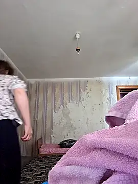  LOLA-LOLA  online show from March 22, 8:16 am