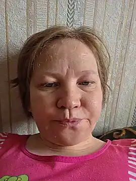 Snapshot of _LOLA-LOLA_ chatting on June 1, 7:08 am LOLA-LOLA online show from June 1, 7:08 am