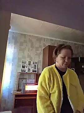 Snapshot of _LOLA-LOLA_ chatting on June 5, 2:56 pm LOLA-LOLA online show from June 5, 2:56 pm