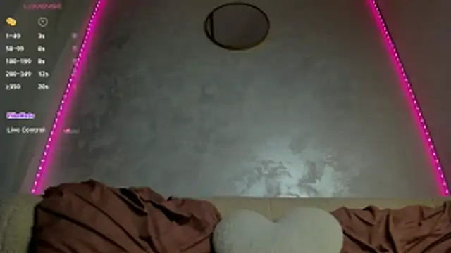 Snapshot of IvyTease_ chatting on May 17, 6:13 am IvyTease online show from May 17, 6:13 am
