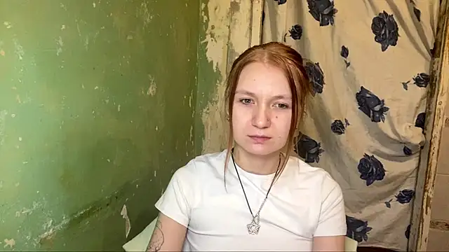 Lollybomb online show from April 28, 9:19 pm