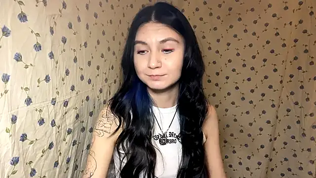 Lollybomb online show from March 12, 7:40 pm