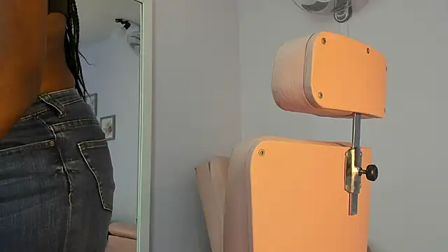 Ebony Goddess  online show from March 17, 12:52 pm