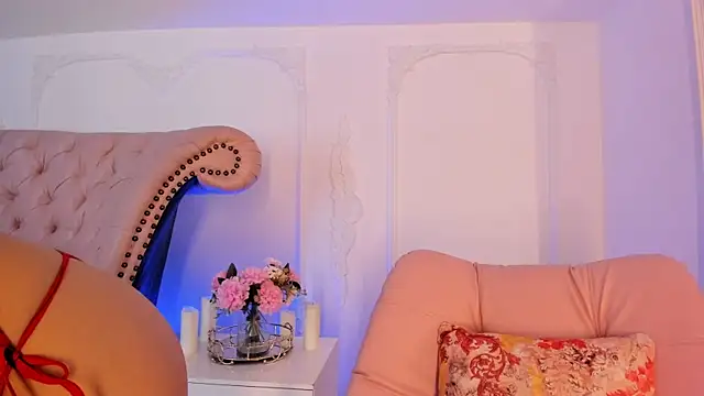 LucianaBlanco  online show from April 19, 2:51 pm