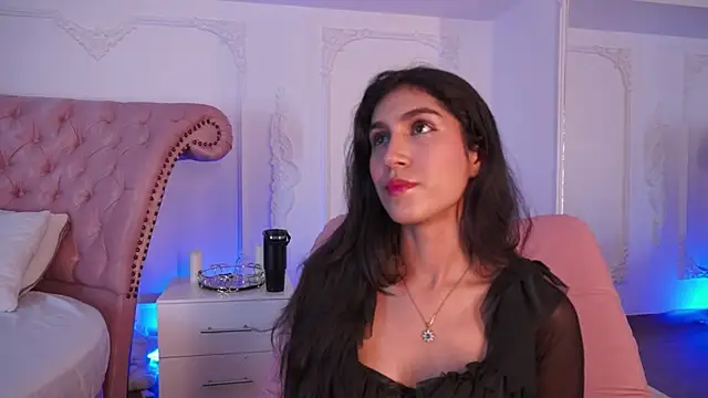 LucianaBlanco  online show from June 30, 8:53 pm