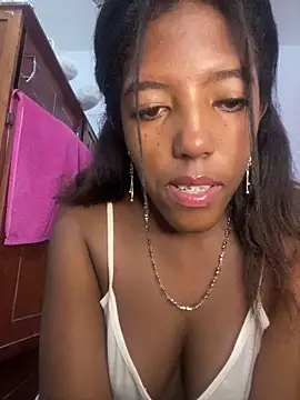 Brenda hot27 online show from March 27, 1:14 am